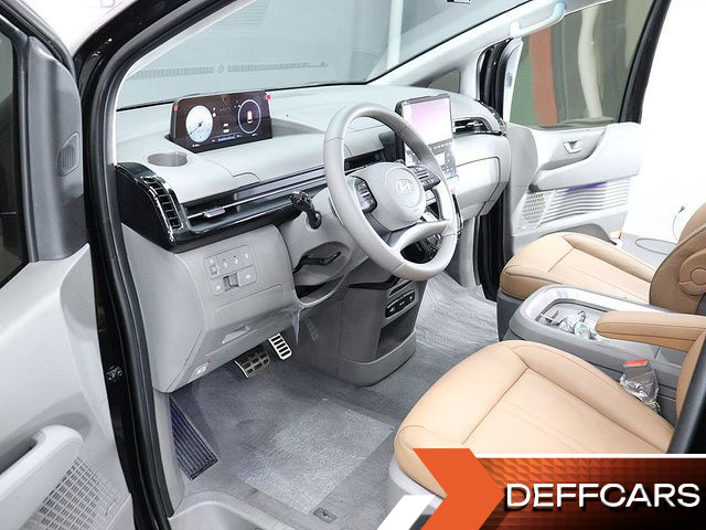 Hyundai STARIA 4WD Lounge 7-Seater Inspiration купить на сайте DeffCars