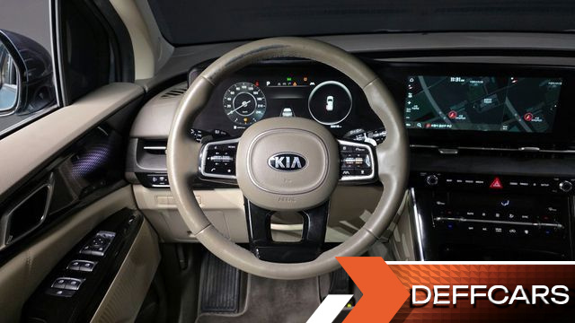 Kia CARNIVAL Gasoline 9-Seater Signature купить на сайте DeffCars