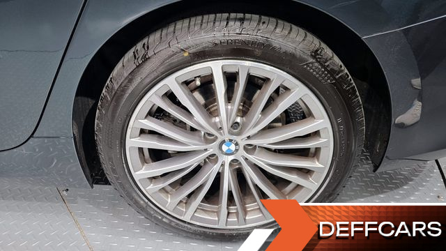 BMW 3-SERIES 320i Luxury купить на сайте DeffCars