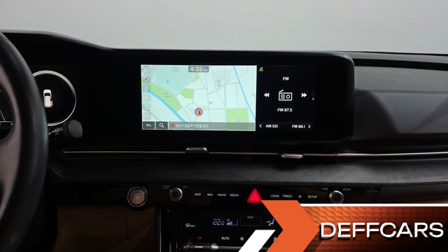 Kia CARNIVAL Gasoline 9-Seater Signature купить на сайте DeffCars