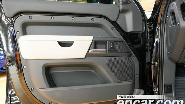 Land Rover DEFENDER 110 P300 X-Dynamic SE купить на сайте DeffCars