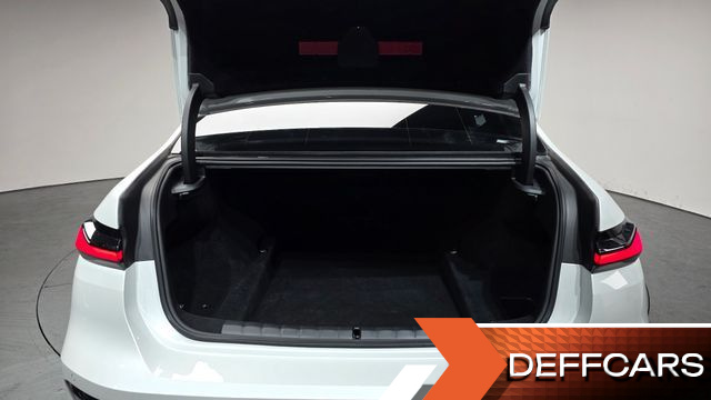 BMW 7-SERIES 740i xDrive M Sport купить на сайте DeffCars
