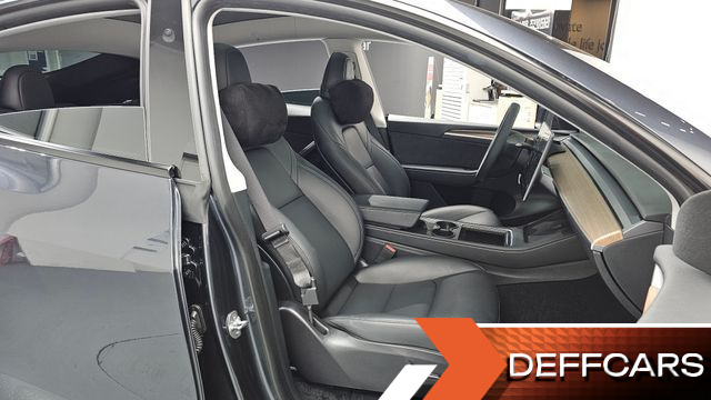 Tesla MODEL Y RWD купить на сайте DeffCars