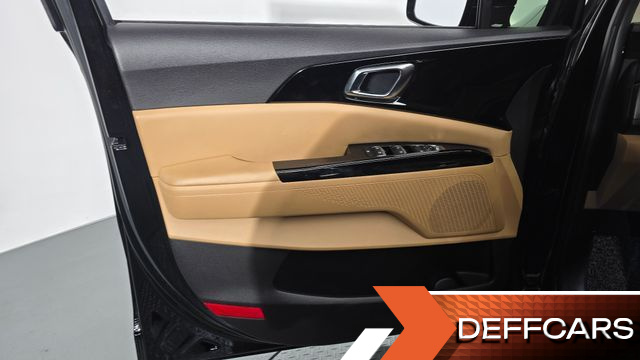 Kia CARNIVAL Gasoline 9-Seater Noblesse купить на сайте DeffCars