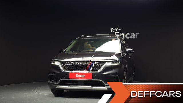 Kia CARNIVAL Gasoline 9-Seater Signature купить на сайте DeffCars