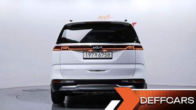 Kia CARNIVAL Gasoline 9-Seater Signature купить на сайте DeffCars