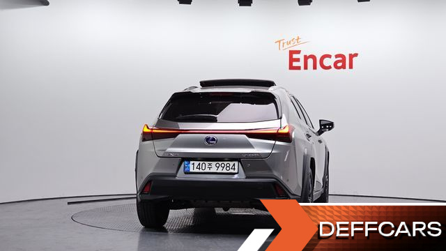 Lexus UX 2.0 2WD купить на сайте DeffCars