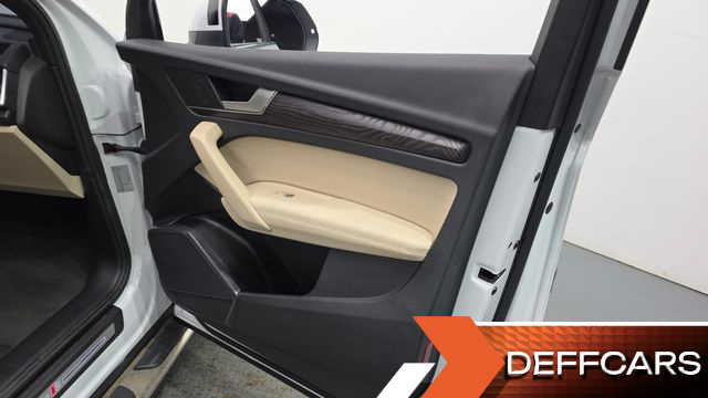 Audi Q5 45 TFSI Quattro Premium купить на сайте DeffCars