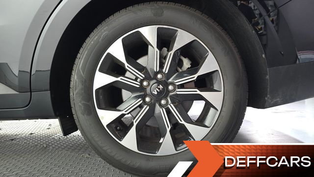 Kia CARNIVAL Gasoline 7-Seater Signature купить на сайте DeffCars
