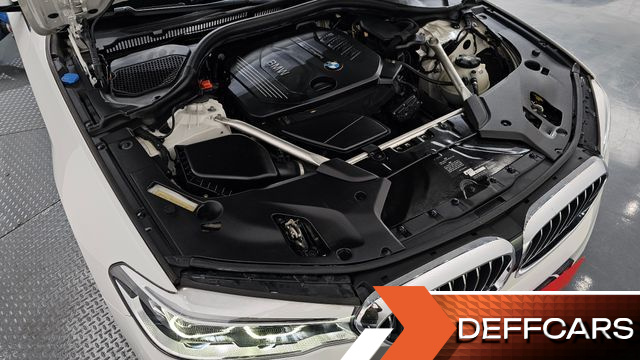 BMW 5-SERIES 520d Luxury Plus купить на сайте DeffCars