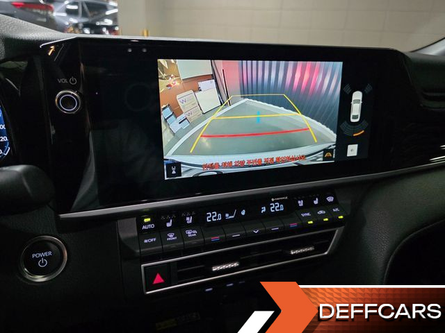 Toyota CAMRY 2.5 XLE Hybrid купить на сайте DeffCars