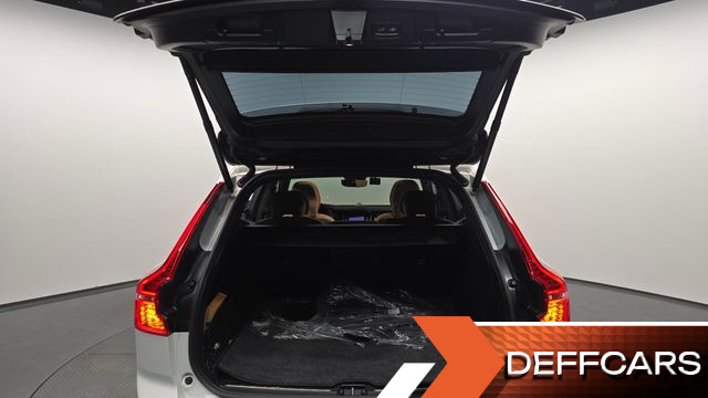 Volvo XC60 B5 Ultimate Bright купить на сайте DeffCars