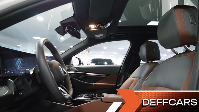 BMW 5-SERIES 550e xDrive M Sport Pro купить на сайте DeffCars