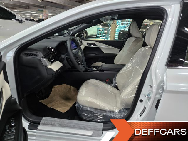 Toyota CAMRY 2.5 XLE Premium Hybrid купить на сайте DeffCars