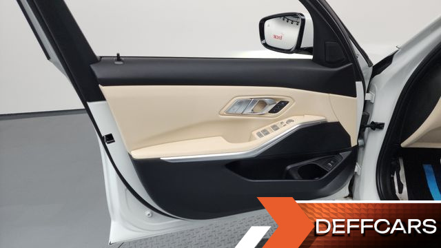 BMW 3-SERIES 320i M Sport купить на сайте DeffCars