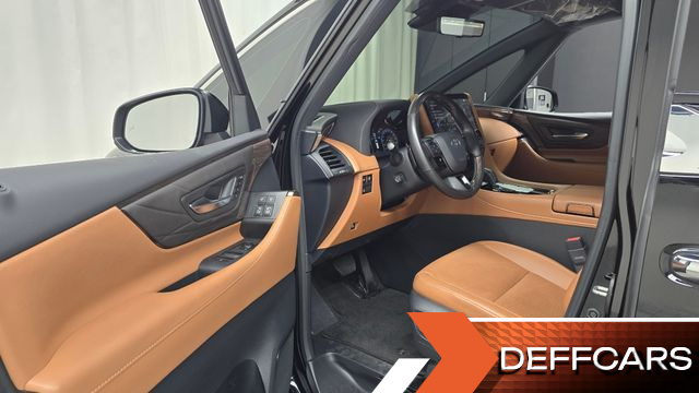 Toyota ALPHARD 2.5 HEV Executive AWD купить на сайте DeffCars