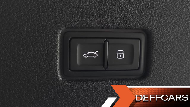 Audi Q8 55 TFSI Quattro Premium купить на сайте DeffCars