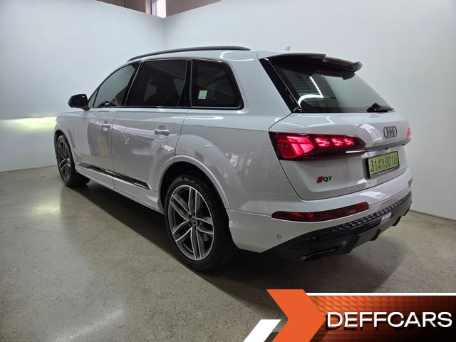 Audi Q7 55 TFSI Quattro Premium купить на сайте DeffCars