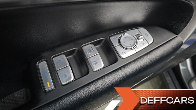 Genesis G70 2.0T Advanced купить на сайте DeffCars