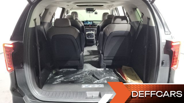 Kia CARNIVAL 9-Seater Signature купить на сайте DeffCars