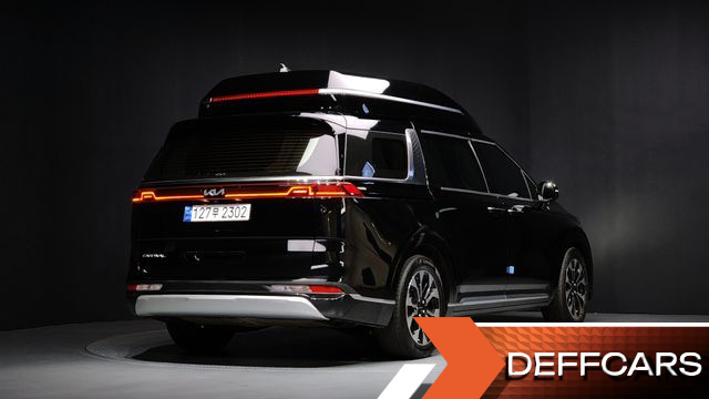 Kia CARNIVAL 9-Seater Hi-Limousine Signature купить на сайте DeffCars