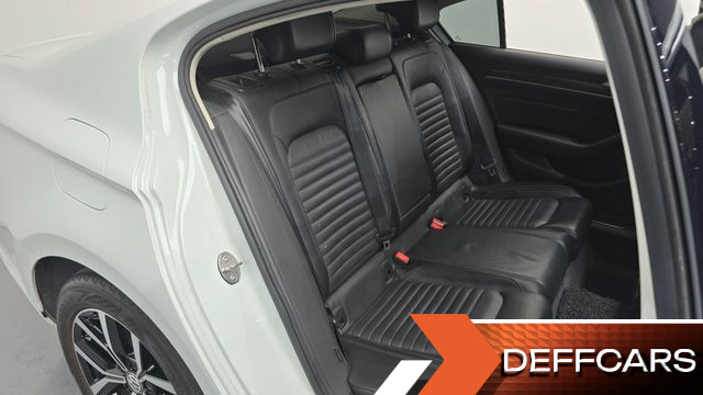 Volkswagen PASSAT 2.0 TDI Premium купить на сайте DeffCars