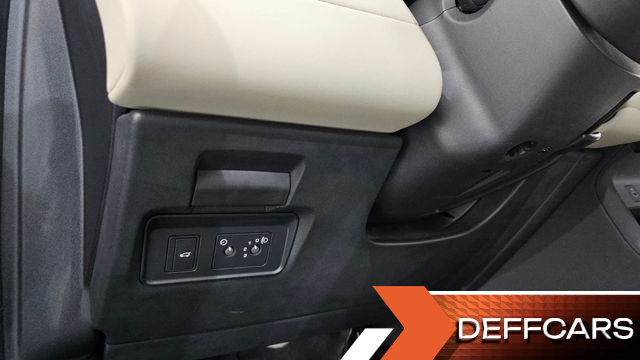 Land Rover DISCOVERY SPORT P250 S купить на сайте DeffCars