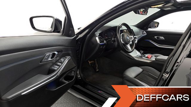 BMW 3-SERIES 320i M Sport купить на сайте DeffCars