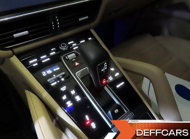 Porsche CAYENNE 3.0 E-Hybrid купить на сайте DeffCars