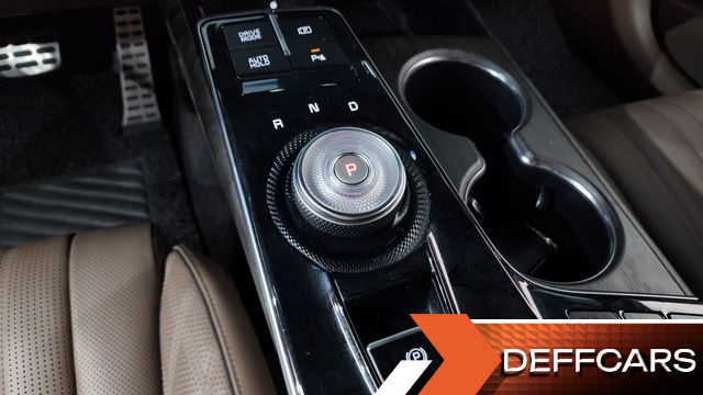 Kia K8 2.5 Gasoline 2WD Signature купить на сайте DeffCars