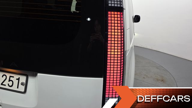 Hyundai STARIA L3.5 Lounge 9-Seater Mobility купить на сайте DeffCars
