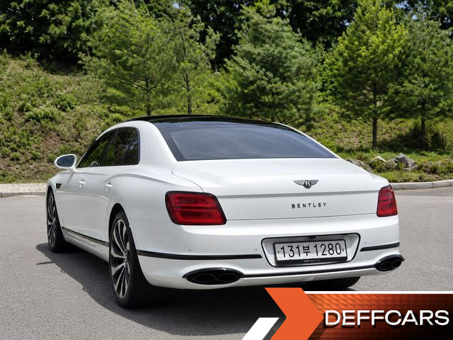 Bentley FLYING SPUR 4.0 купить на сайте DeffCars