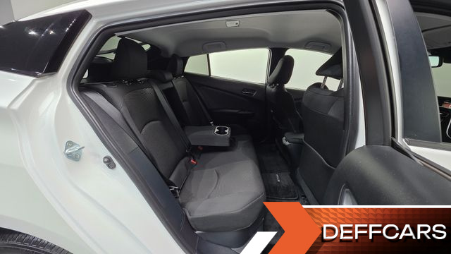 Toyota PRIUS 1.8 купить на сайте DeffCars