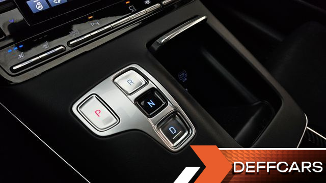 Hyundai GRANDEUR 3.3 Calligraphy купить на сайте DeffCars