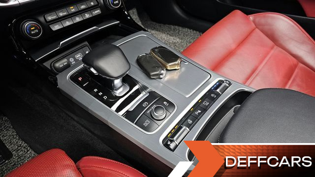 Kia STINGER 3.3 Turbo AWD GT купить на сайте DeffCars