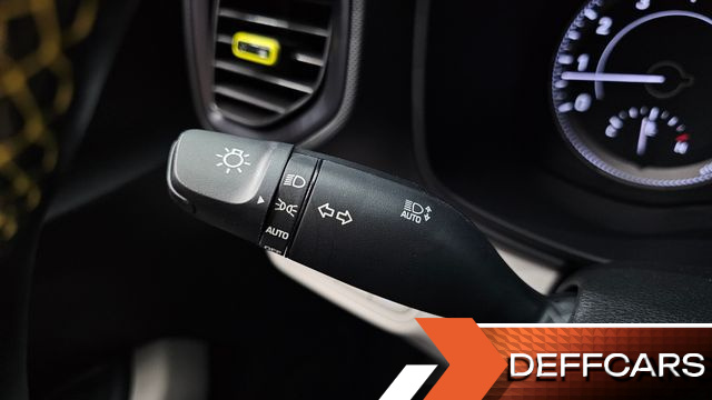 Hyundai VENUE 1.6 Flux купить на сайте DeffCars