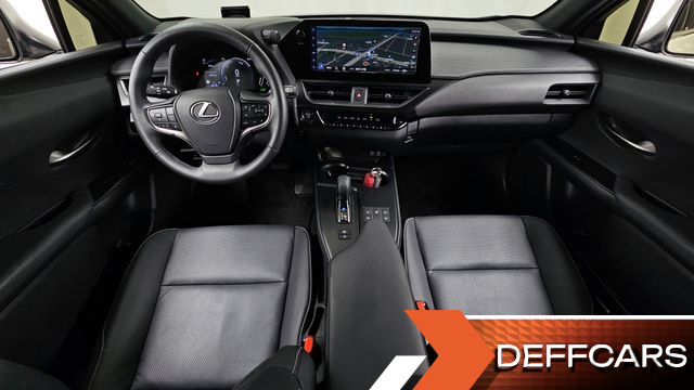 Lexus UX 2.0 2WD купить на сайте DeffCars