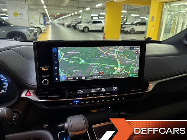 Toyota SIENNA 2.5 Hybrid 2WD купить на сайте DeffCars