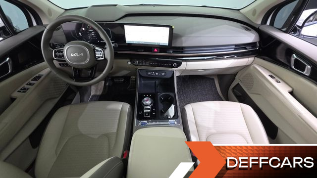 Kia CARNIVAL Gasoline 7-Seater Signature купить на сайте DeffCars