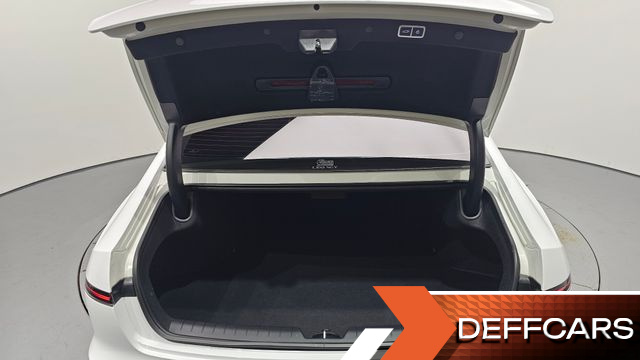 Hyundai GRANDEUR 2,5 Gasoline 2WD Premium купить на сайте DeffCars