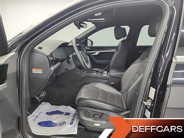 Volkswagen TOUAREG 3.0 TDI R-Line купить на сайте DeffCars
