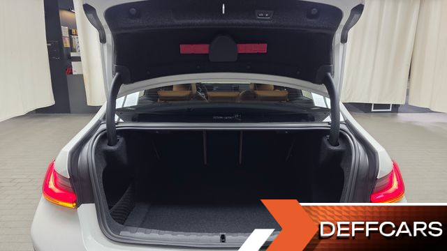 BMW 3-SERIES 320i M Sport купить на сайте DeffCars