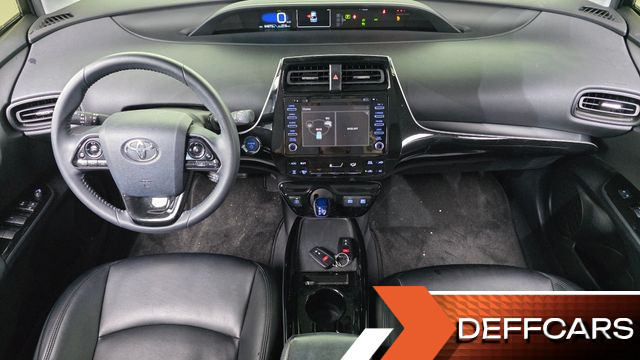 Toyota PRIUS 1.8 купить на сайте DeffCars