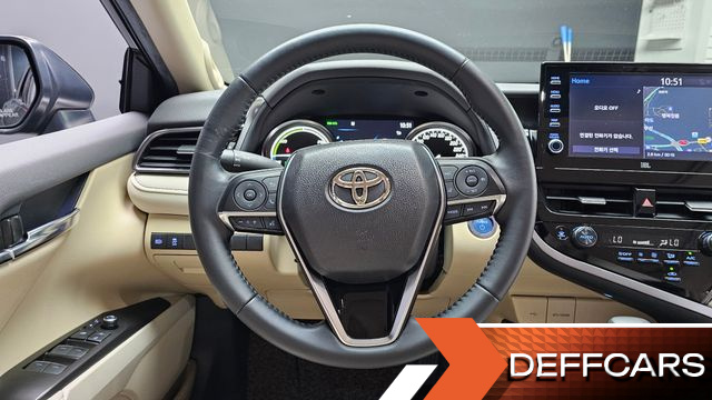 Toyota CAMRY 2.5 XLE Hybrid купить на сайте DeffCars