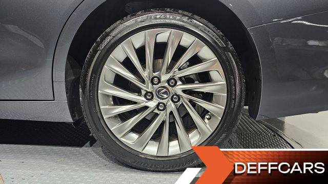 Lexus ES Executive купить на сайте DeffCars