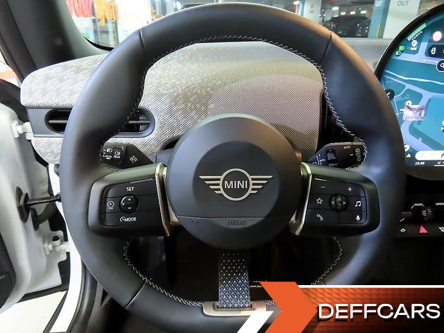 Mini COOPER Favoured купить на сайте DeffCars