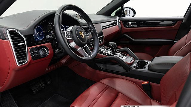 Porsche CAYENNE 3.0 E-Hybrid Coupe купить на сайте DeffCars