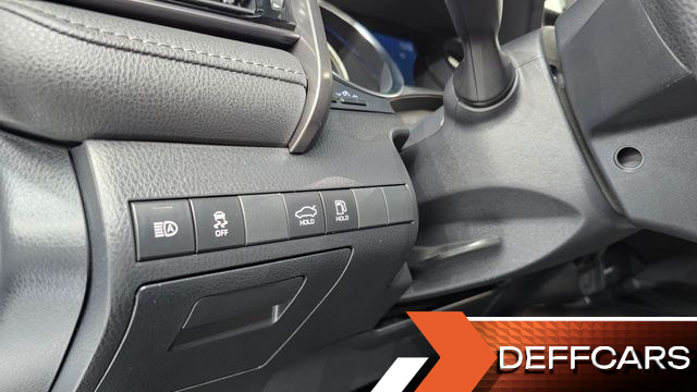 Toyota CAMRY 2.5 LE Hybrid купить на сайте DeffCars