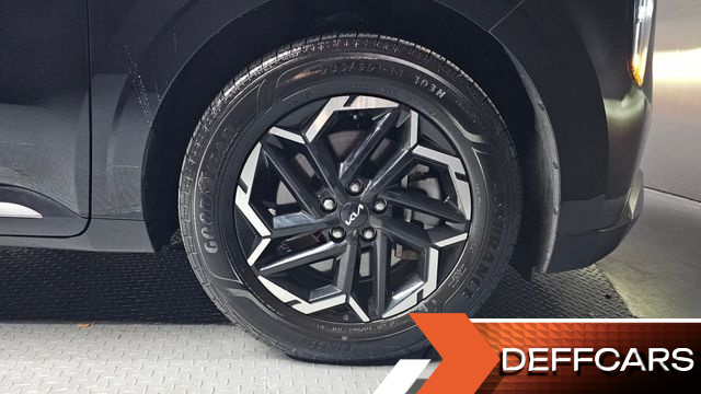Kia CARNIVAL 9-Seater Noblesse купить на сайте DeffCars