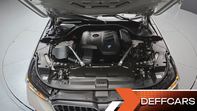 BMW 5-SERIES 530i xDrive купить на сайте DeffCars